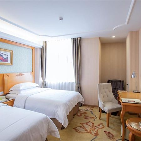 Vienna Hotel Guangzhou Nanpu Station Exterior foto